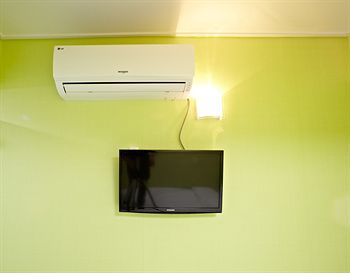 Rainbow Hostel Myeongdong