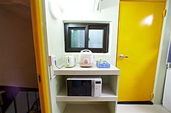 Rainbow Hostel Myeongdong