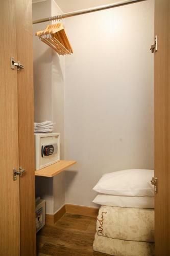 Savoy Hotel Myeongdong