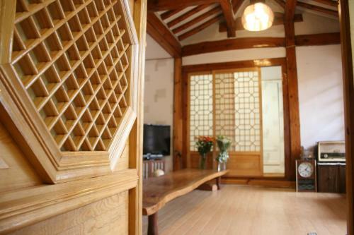 Hostal Vine Hanok Guesthouse