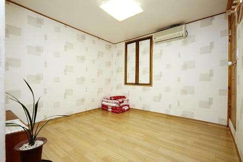 Hostal Vine Hanok Guesthouse