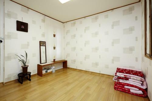 Hostal Vine Hanok Guesthouse
