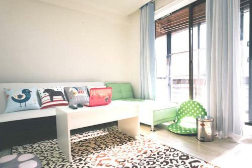 Hostal K-girl Guesthouse (Female Only)