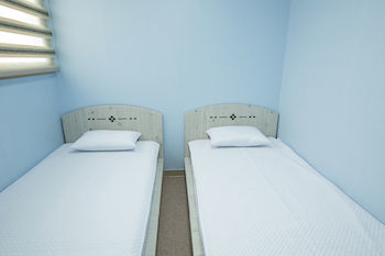 Hostal Jun Guesthouse