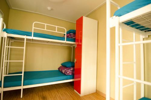 Hostal Kimchee Sinchon Guesthouse