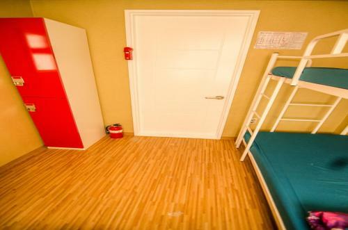 Hostal Kimchee Sinchon Guesthouse