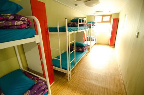 Hostal Kimchee Sinchon Guesthouse