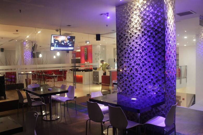 Redstar Hotel