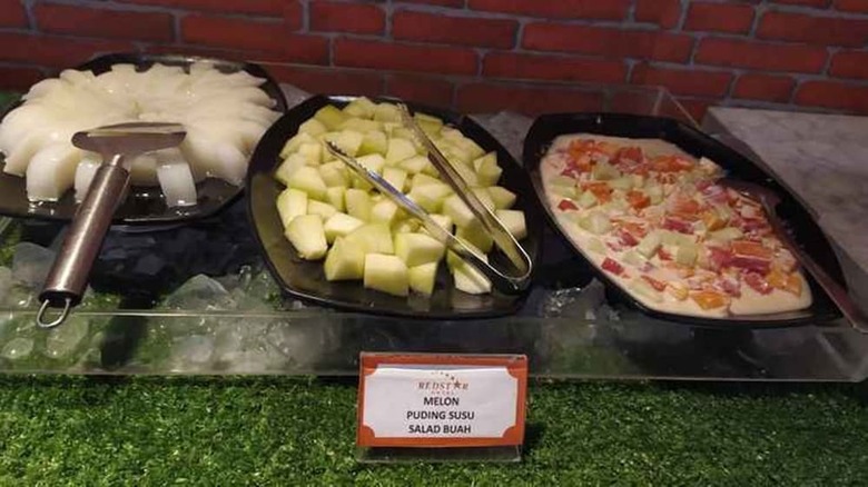 Redstar Hotel