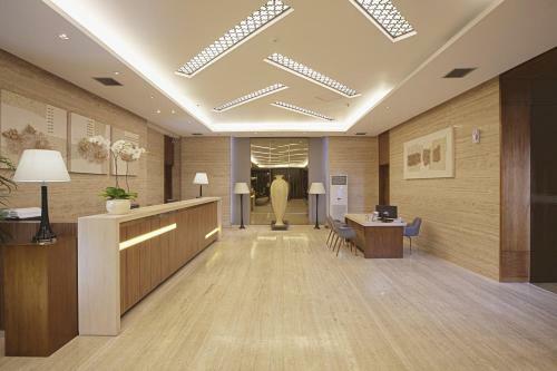 Grand Whiz Hotel Kelapa Gading Jakarta
