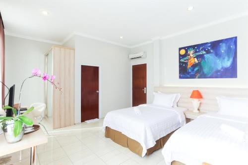 Hostal Topaz Residence