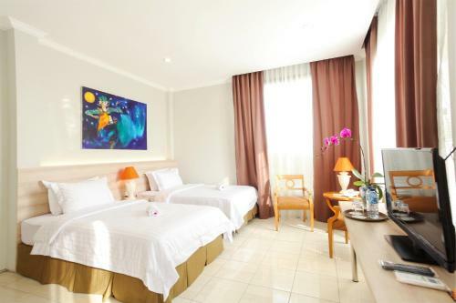 Hostal Topaz Residence