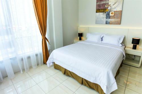 Hostal Topaz Residence