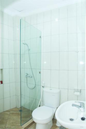 Hostal Topaz Residence
