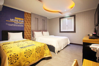 Luxe Hotel