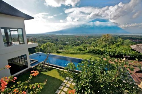 Awanti Villa
