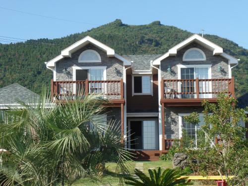 Jubilee Chalet