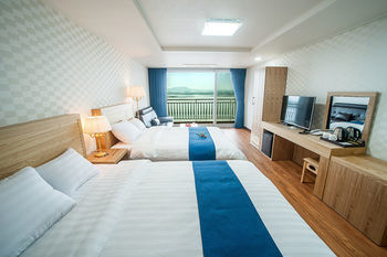 Breeze Bay Hotel