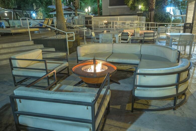 Hotel Desert Rose Resort