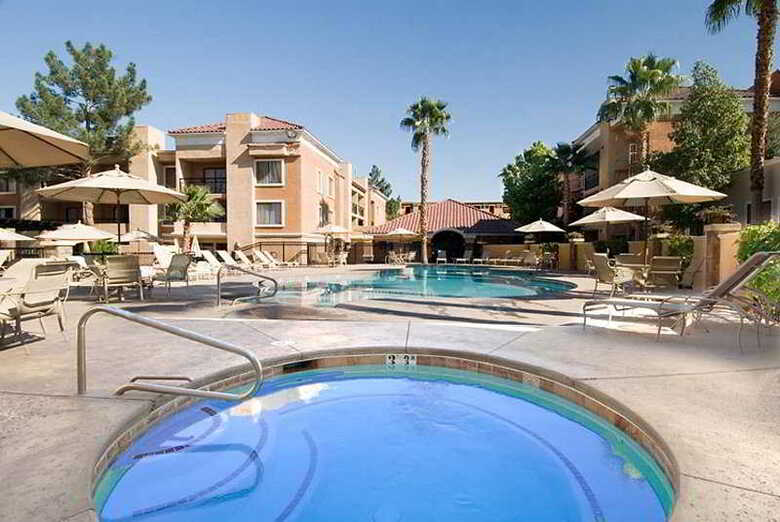 Hotel Desert Rose Resort