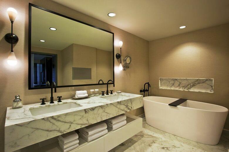 Hotel Loews Regency