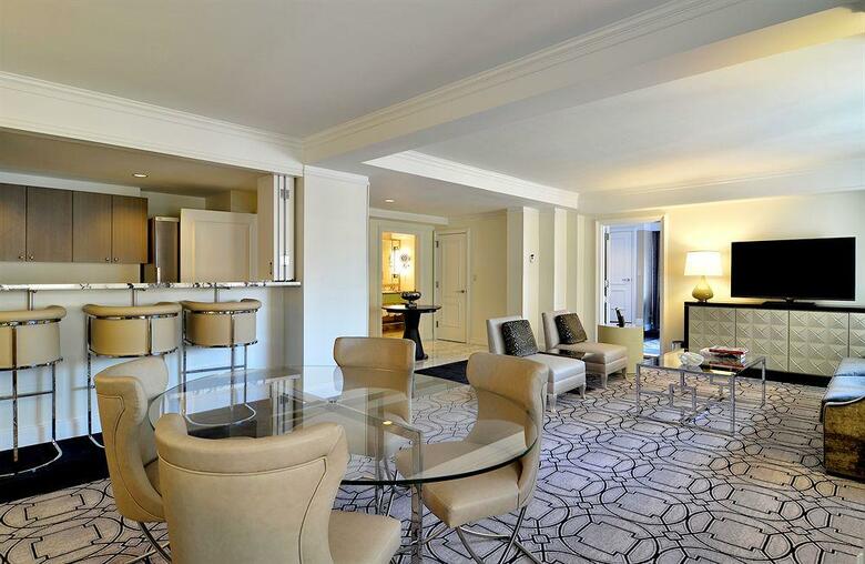 Hotel Loews Regency