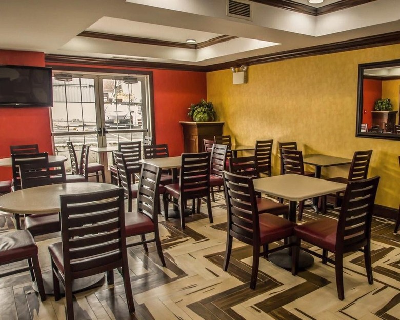 Hotel Comfort Suites