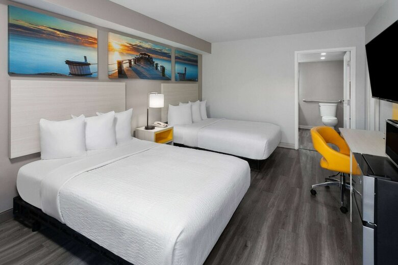 Hotel Quality Inn - West