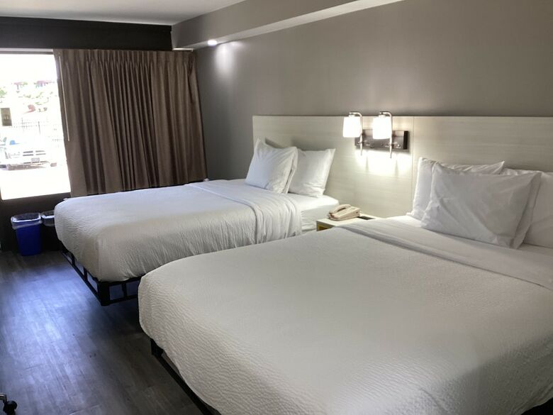 Hotel Quality Inn - West