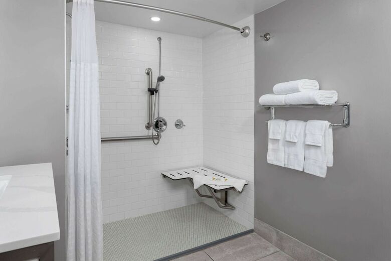 Hotel Quality Inn - West