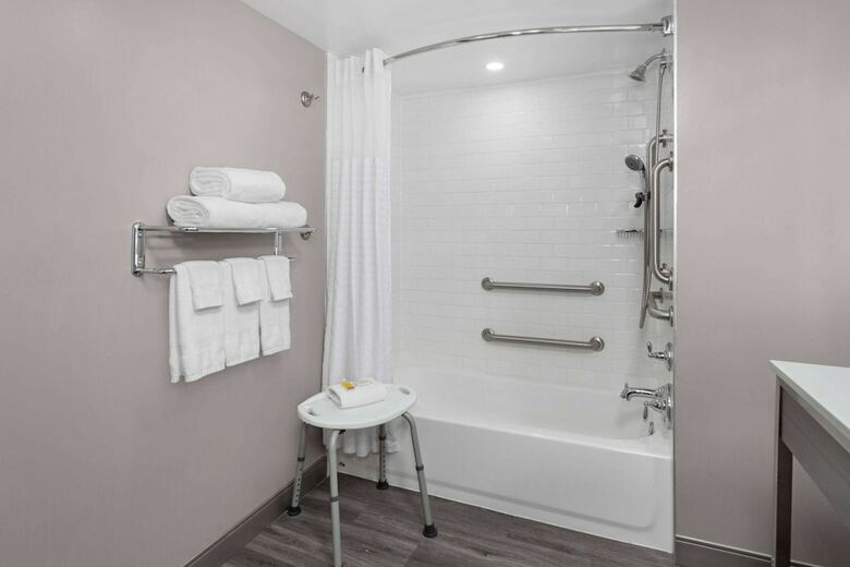 Hotel Quality Inn - West