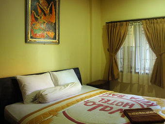 Hostal La Mulya Guest House