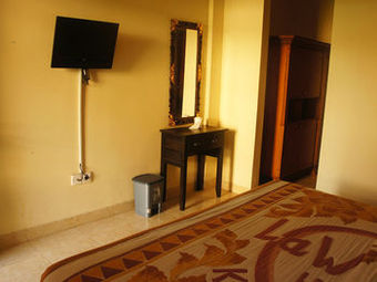 Hostal La Mulya Guest House