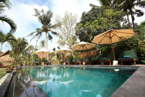 Ts Hut Lembongan