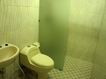 Hostal Rena Segara House