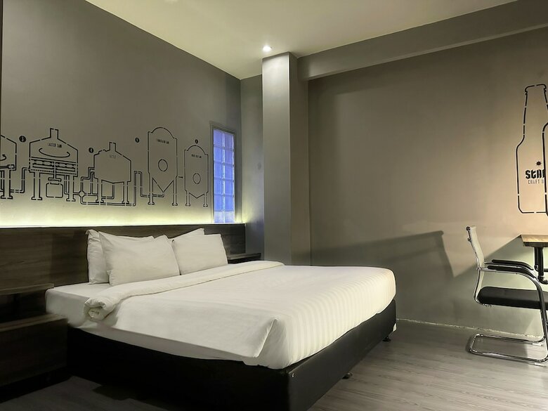 J Boutique Hotel