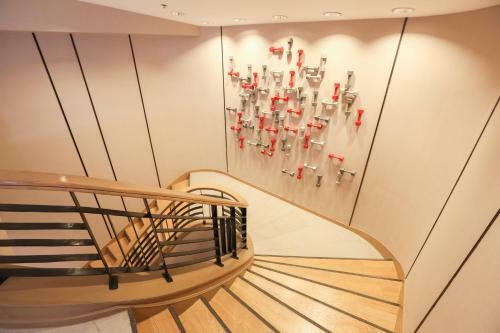 Shangri-la Hotel, Dalian