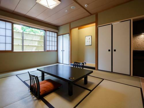 Gion Ryokan Karaku