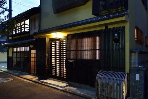 Hostal Karaku Inn
