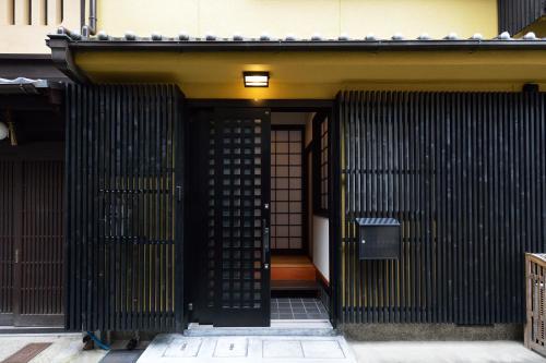 Hostal Karaku Inn