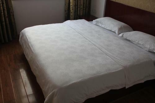 Posada Zhangjiajie Yijiaqin Hotel