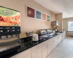 Hotel Comfort Suites