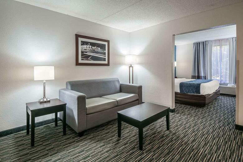 Hotel Comfort Inn West