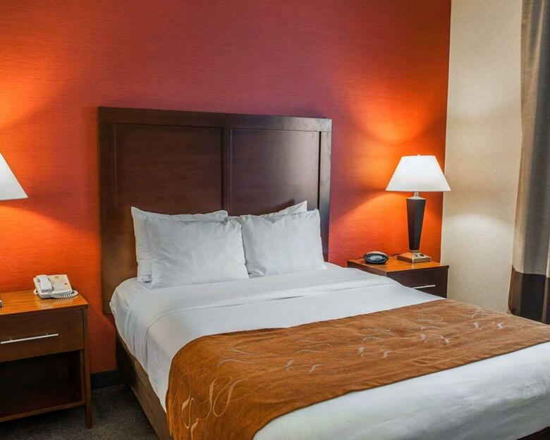 Hotel Comfort Suites