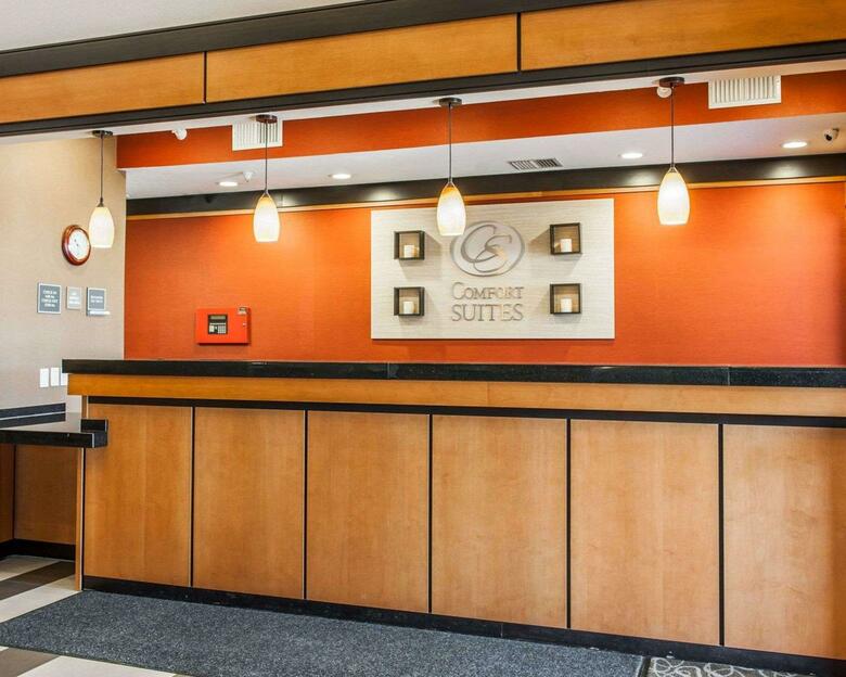 Hotel Comfort Suites