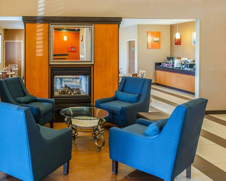 Hotel Comfort Suites
