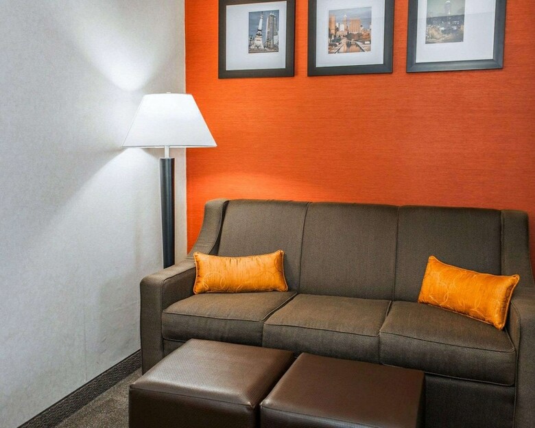 Hotel Comfort Suites
