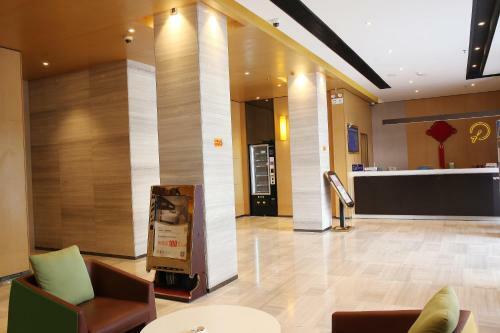 Hotel 7days Dongguan Tangxiayin Square Walmart