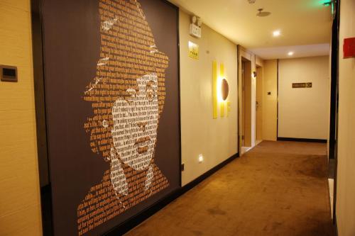 Hotel 7days Dongguan Tangxiayin Square Walmart