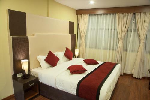 Hotel Meridian Suite